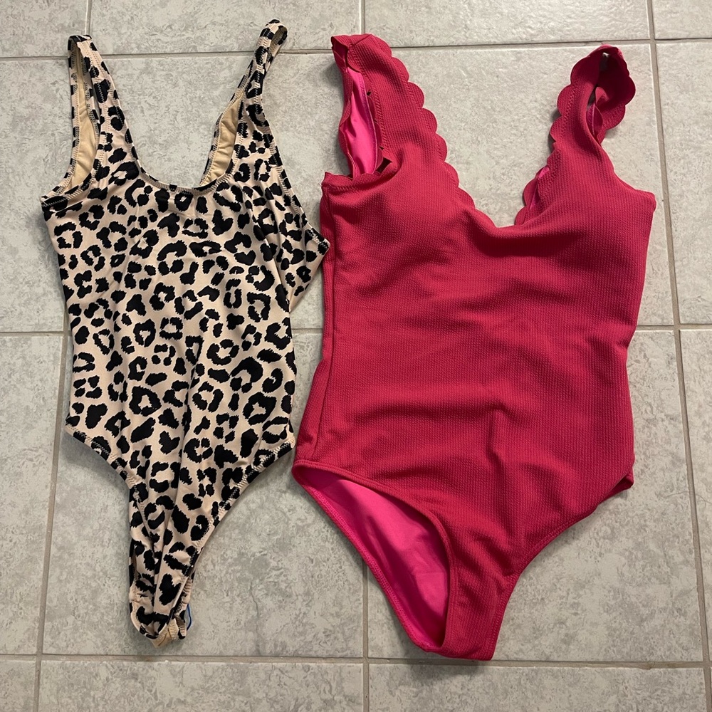 Pink Lily women’s swim medium